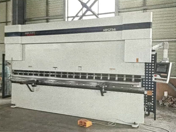 230T 4.1m折彎?rùn)C(jī)